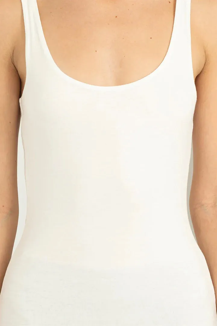 Hyfve Double Zero Relax Your Mind Scoop Neck Tank Top In Off White