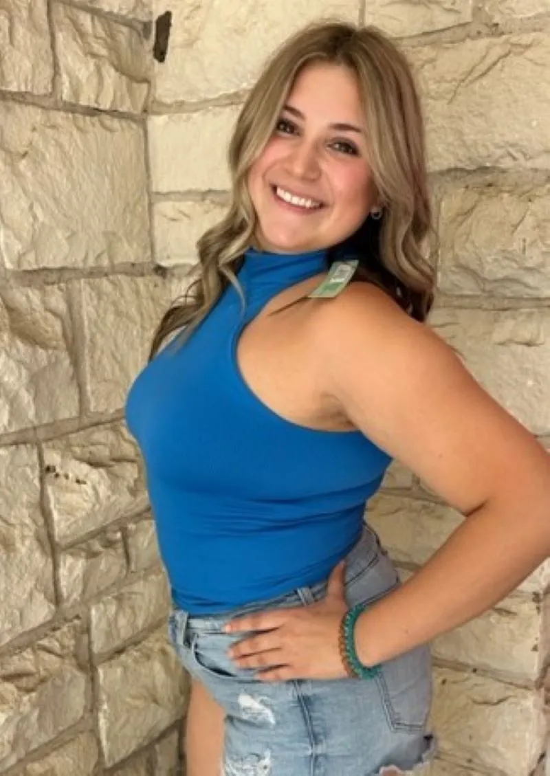 Scala Seamless Ribbed Sleeveless Turtleneck With Built In Bra In Azul Pavao