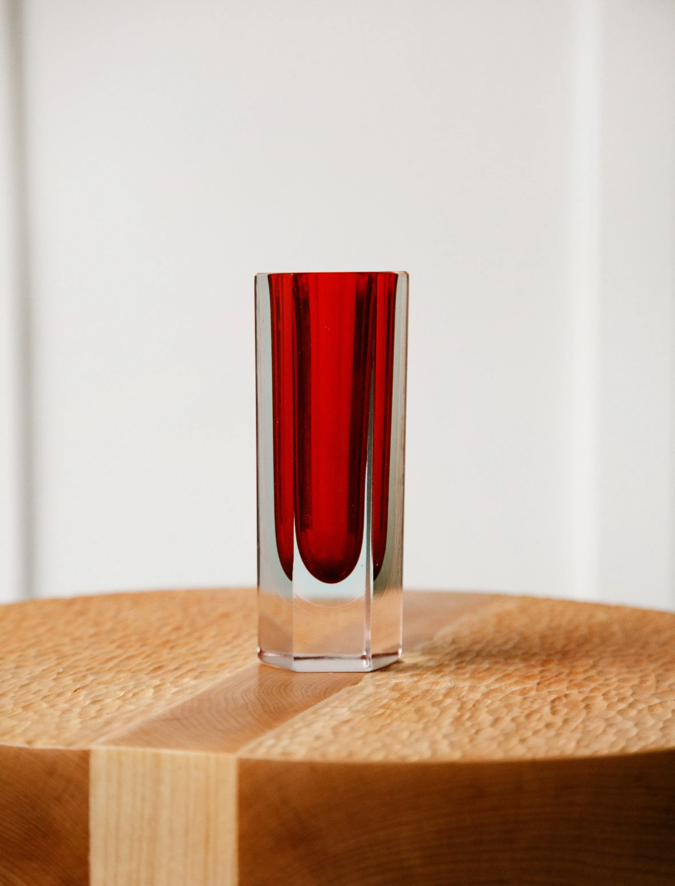 Seguso Cut Octagonal Vase Red   Sky