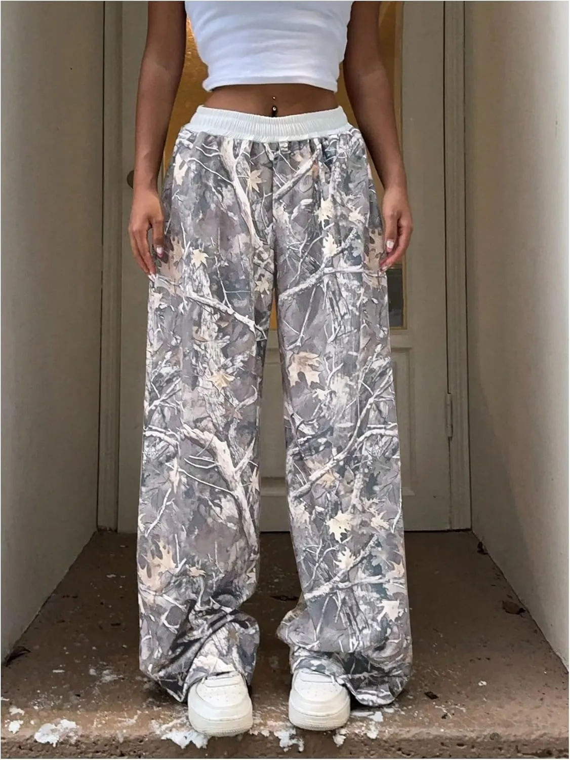 SOLY HUX Women's Camo Pants Elastic Waist Baggy Wide Leg Y2k Sweatpants with Pockets