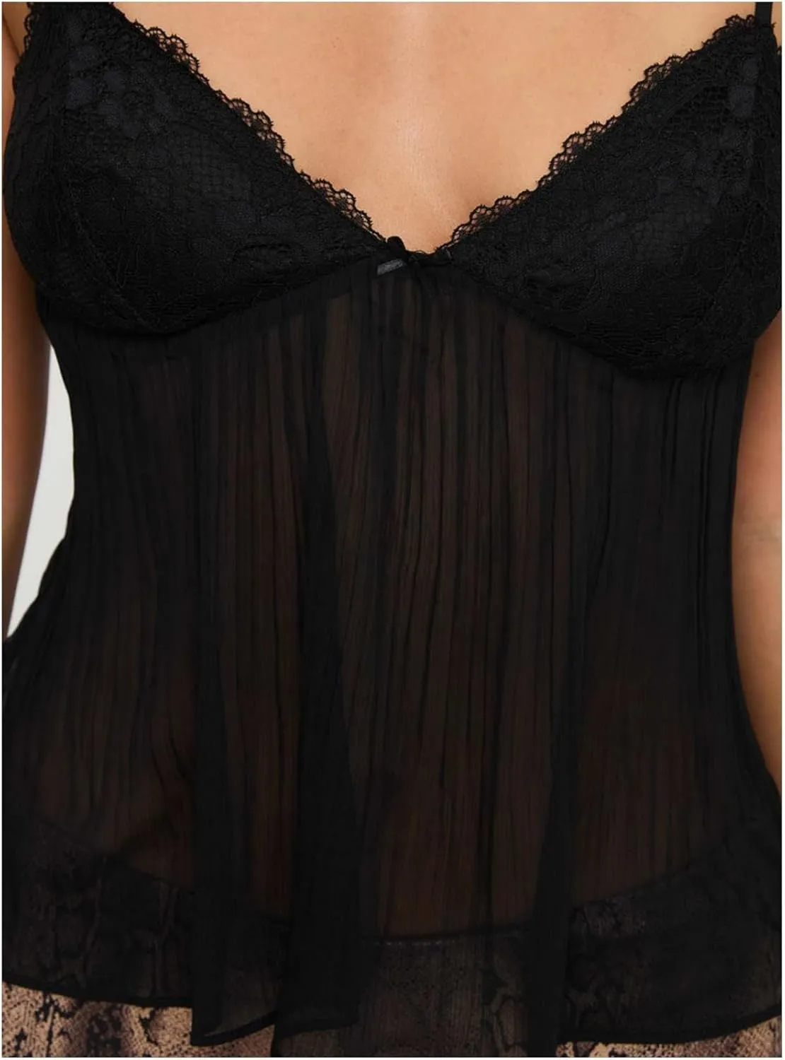 Women Sexy Y2k Lace Trim Camisole Spaghetti Strap Sheer Mesh Tank Top V-Neck Pleated Camisole Streetwear