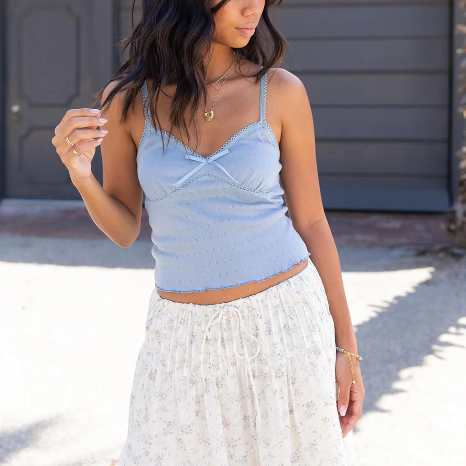 Women Y2k Lace Trim Camisole Spaghetti Strap V Neck Frilly Crop Tops Bow Front Slim Fit Cami Tank Top Streetwear