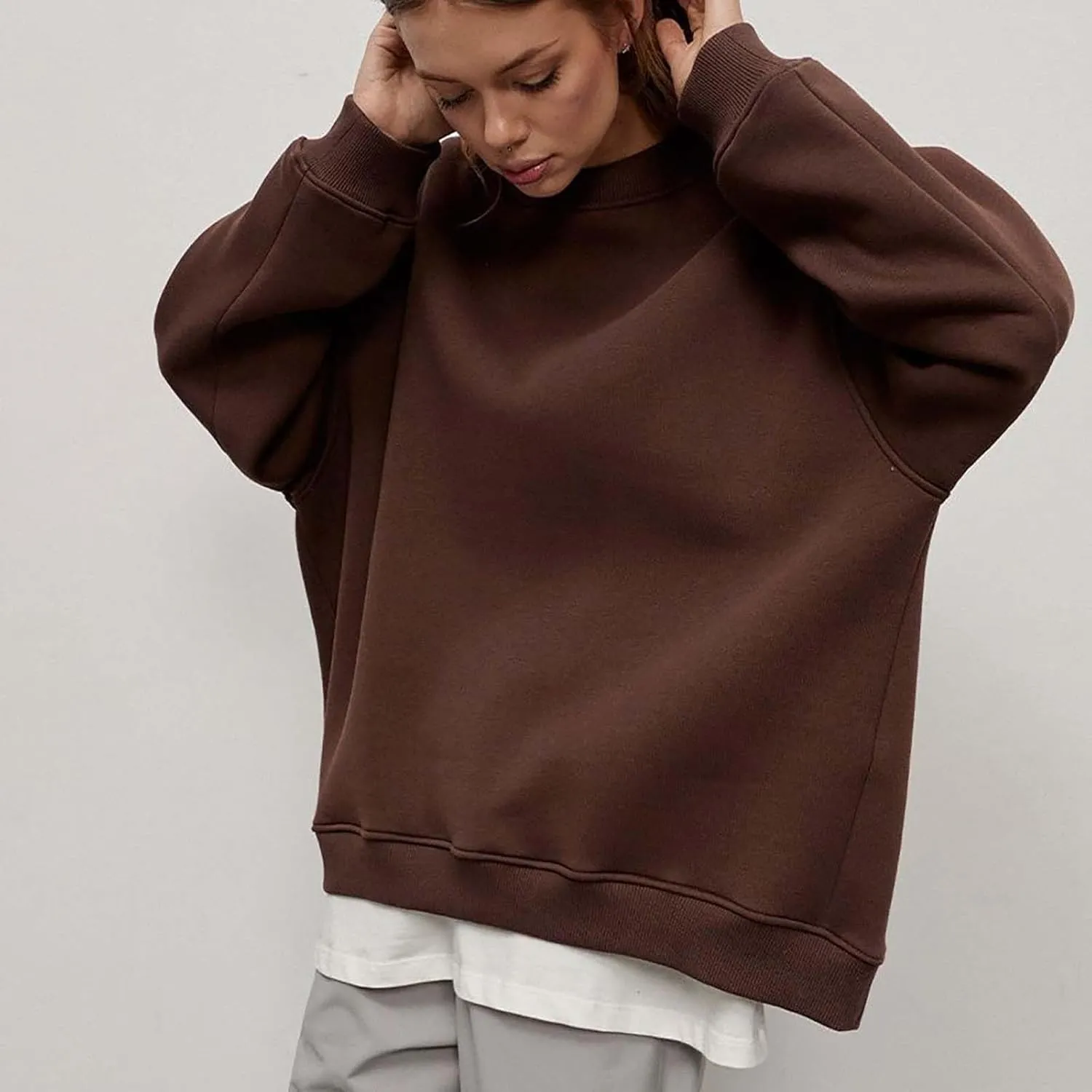 Womens Crew Neck Solid Color Sweatshirts Tops Long Sleeve Casual Pullover Cute Lightweight Loose Tops Fall Winter