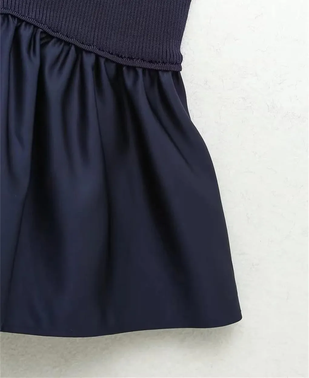 Women's Solid Color Casual V-Neck Knitted Ruffle Stitching High Waist Camisole Top